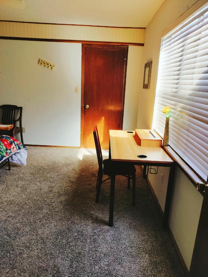 Golden Sunflower'S Apt B1 Лотон Экстерьер фото